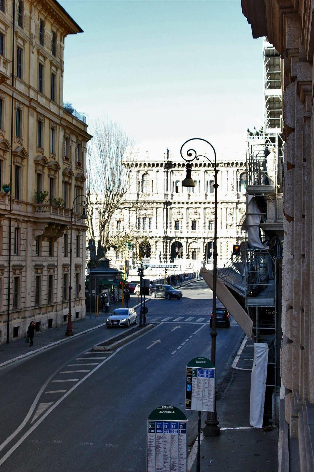Residenza Zanardelli Bed & Breakfast Rome Bagian luar foto