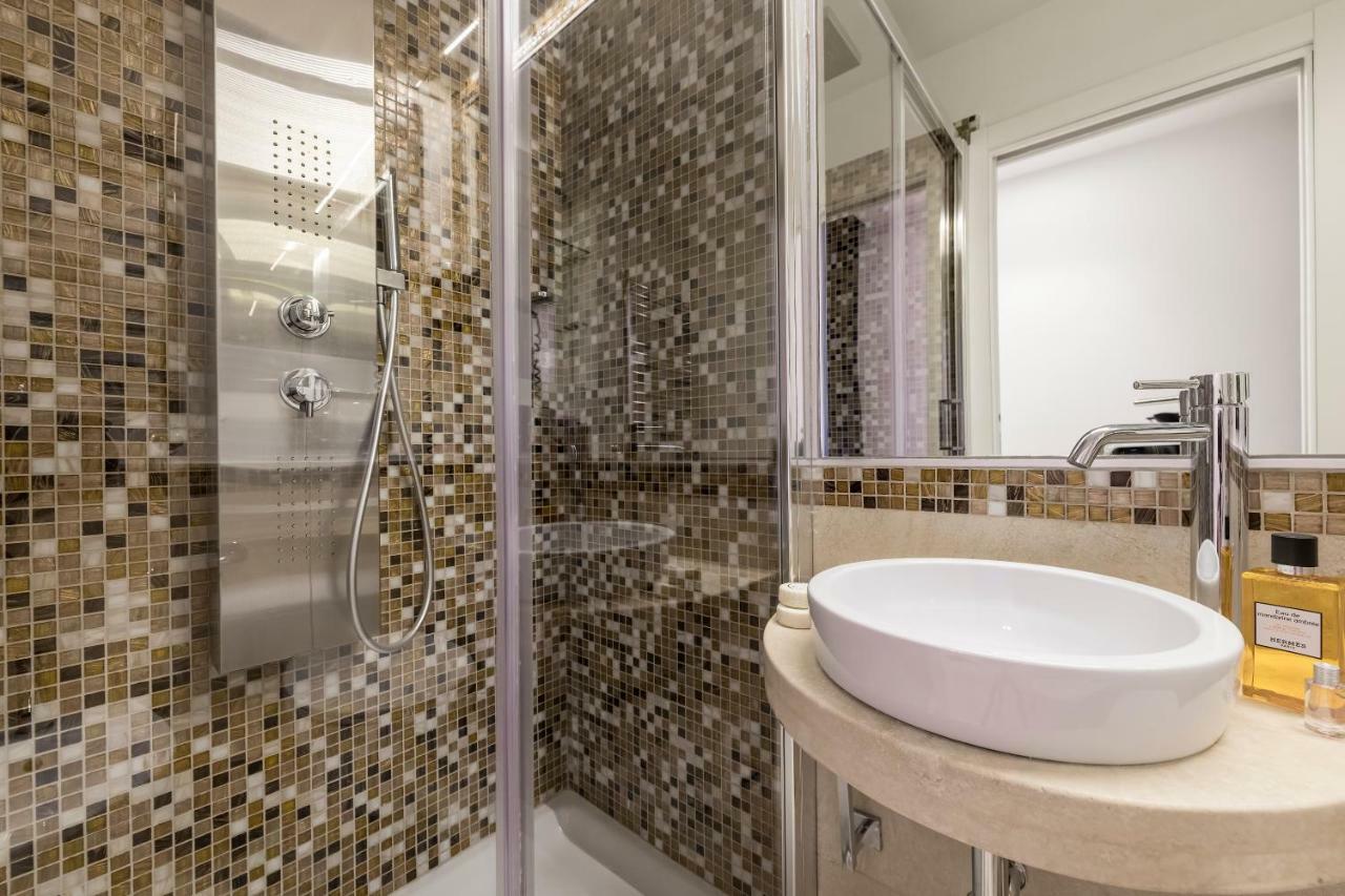 Residenza Zanardelli Bed & Breakfast Rome Bagian luar foto